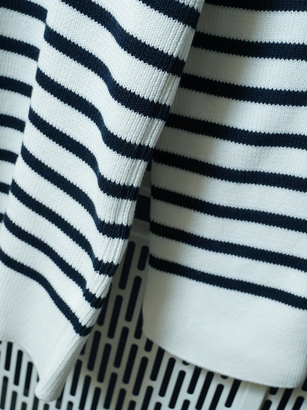 STRIPED V-NECK SWEATER
